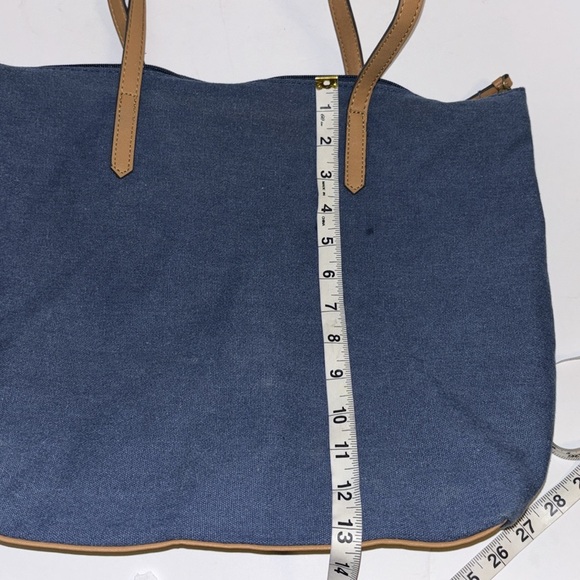 SONOMA BLUE LIGHT WEIGHT DENIM TOTE BAG STARS ON ONE SIDE BEGAN LEATHER STRAPS - Picture 5 of 8